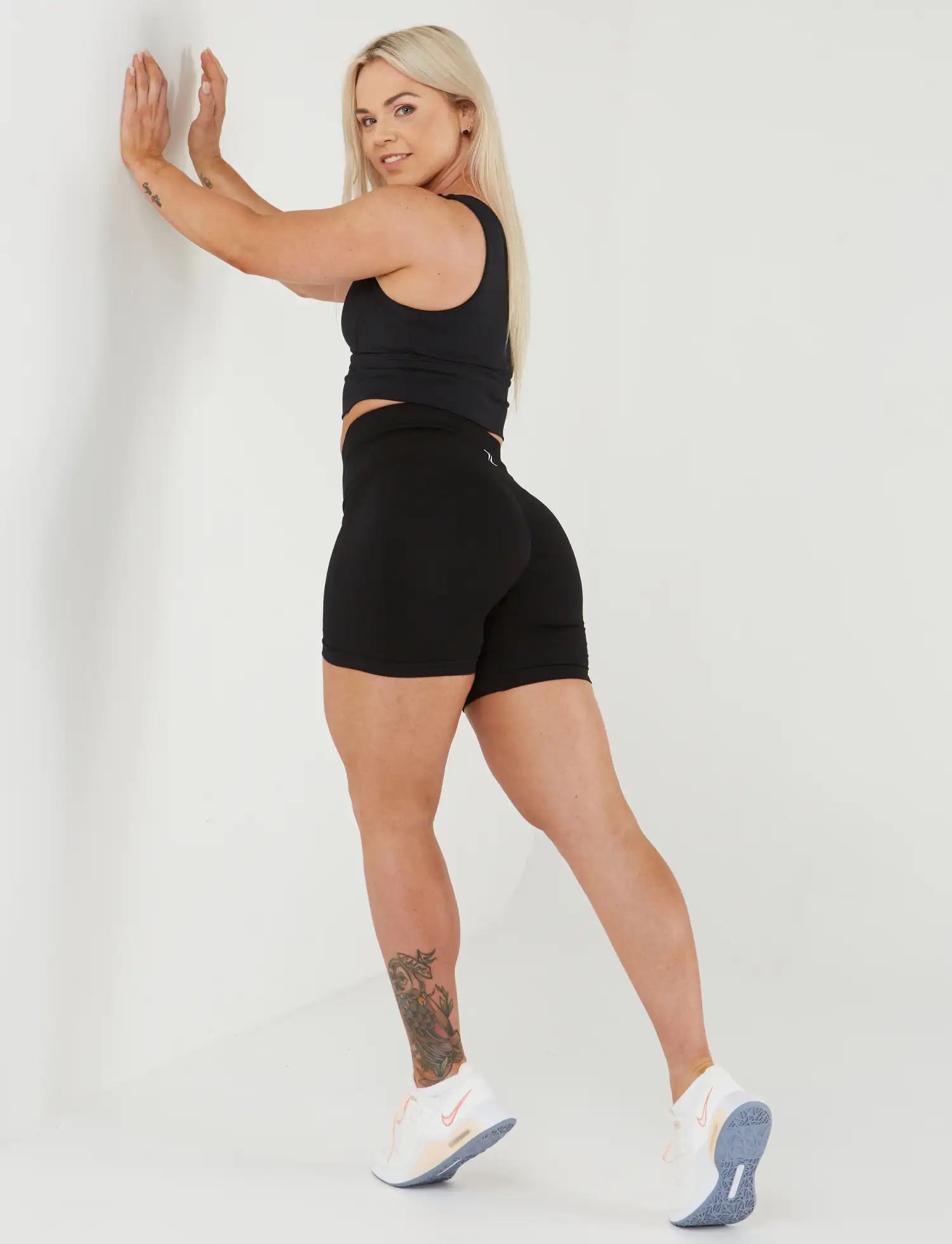 zleek flashy pro scrunch short black