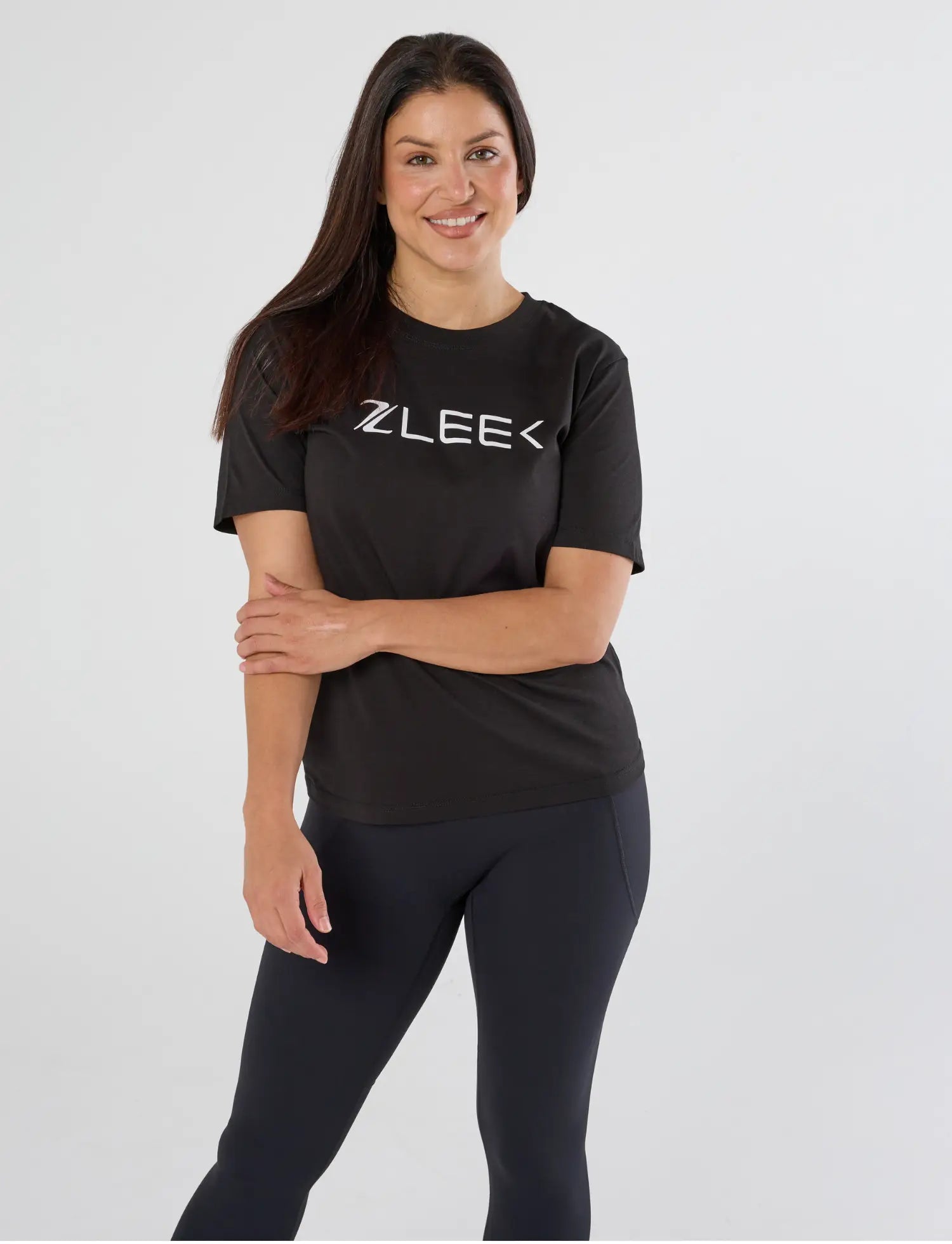 zleek timeless tee black